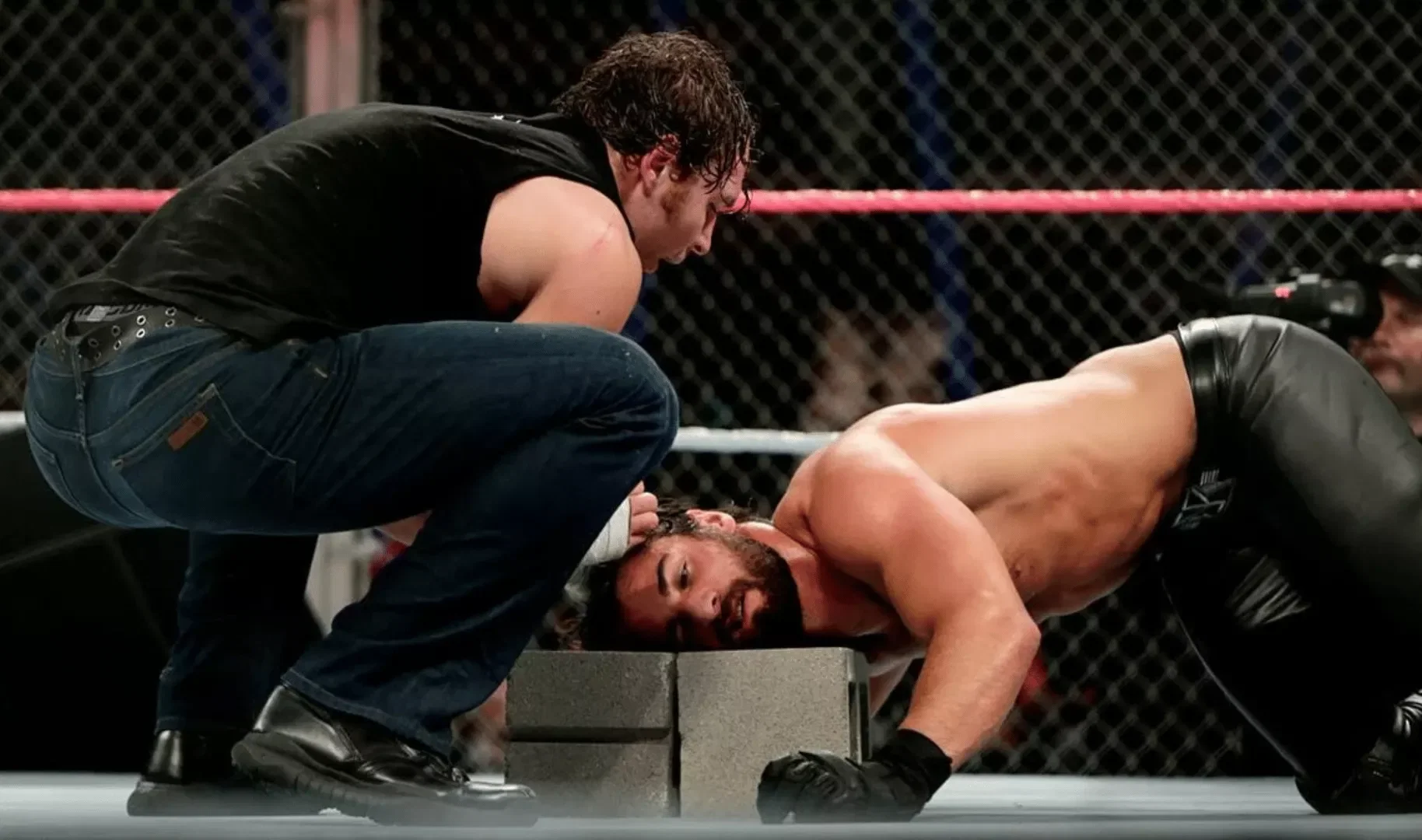 WWE Hell in a Cell 2014 - Seth Rollins v Dean Ambrose