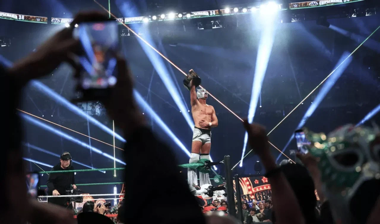 WWE x AAA TripleMania 34 - El Grande Americano