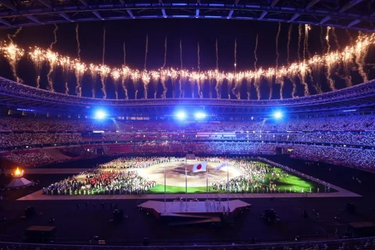 tokyo-olympics-closing-ceremony-pictures