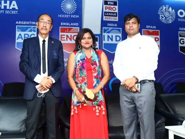 dilip-tirkey-praises-cm-patnaik-for-success-of-indian-hockey