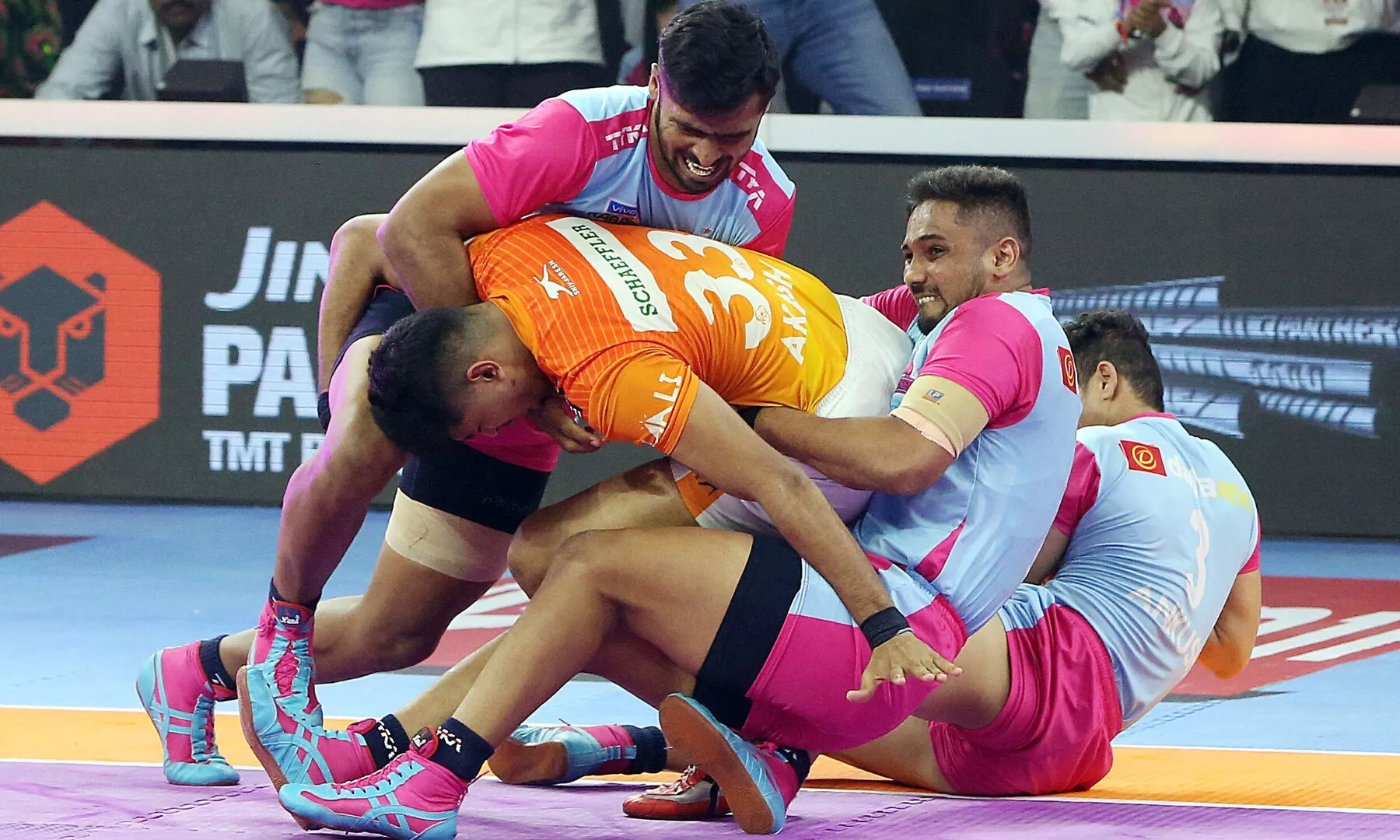 PKL 2022: Jaipur Pink Panthers beat Bengaluru Bulls 49-29, Puneri Paltan  edge Tamil Thalaivas 39-37 in thriller