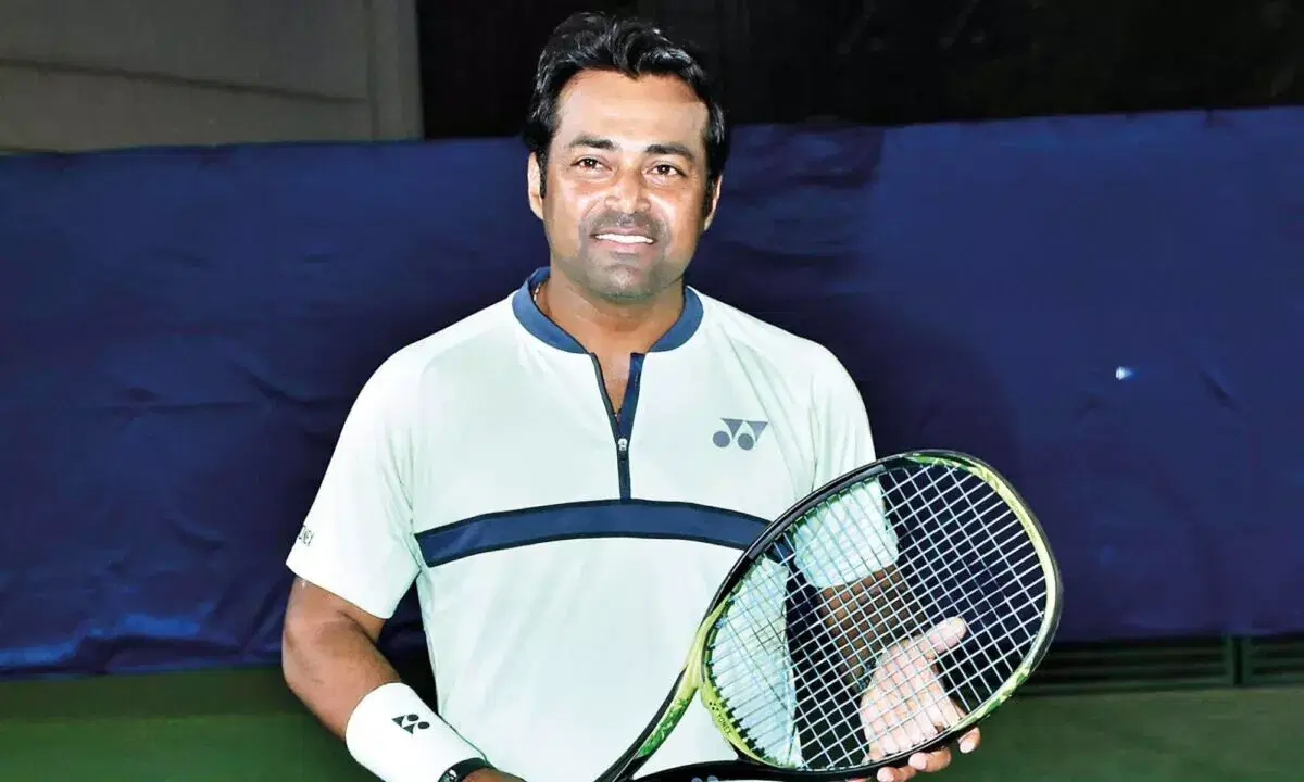 2023-05-tennis-premier-league-bengal-wizards-leander-paes-interaction