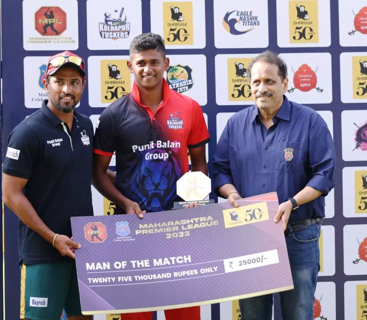 Kolhapur Tuskers' Shreyash Chavan was adjudged Man of the match for his excellent bowling performance