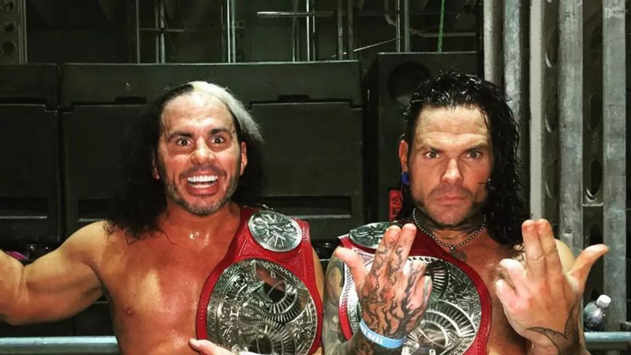 The Hardy Boyz (Matt Hardy और Jeff Hardy)