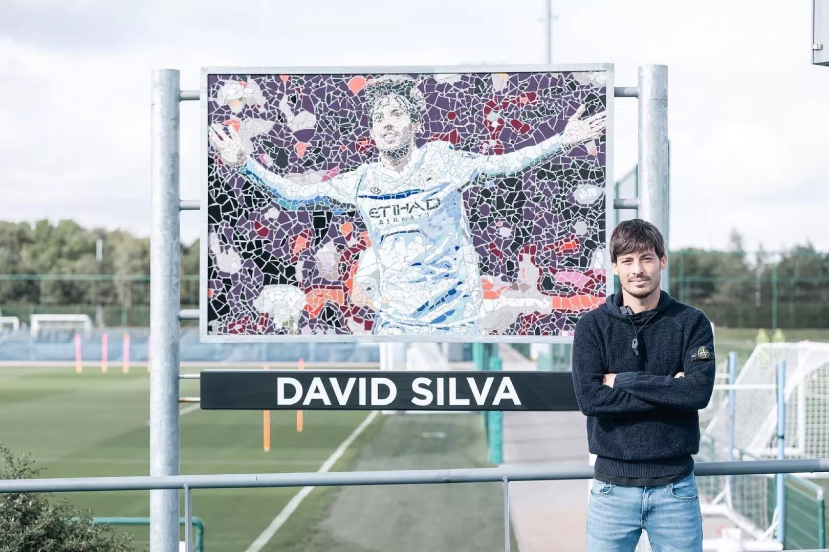 David Silva will retire from football aged 37 after suffering an anterior  cruciate ligament during a Real Sociedad training session this week :  r/soccer