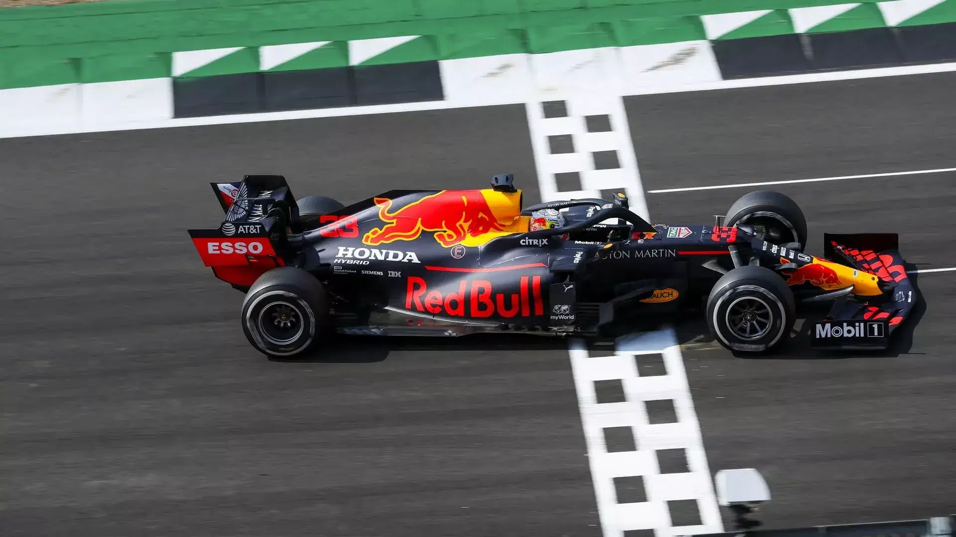 Power f 1. Ферстаппен формула 1. Formula 1 Red bull машина Ферстаппен. Макс Ферстаппен автогонщик. Formula 1 Red bull Ферстаппен.