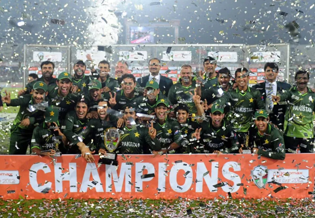 Pakistan celebrate winning Asia Cup 2012