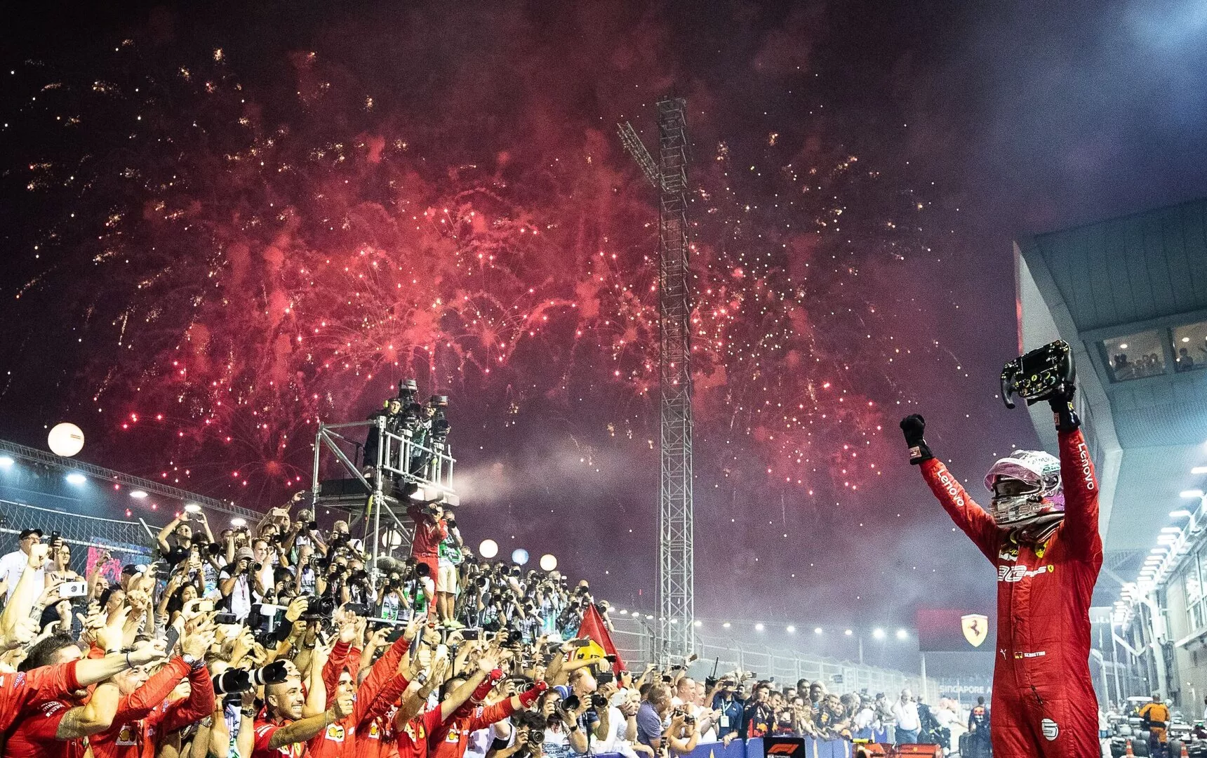 Top 10 most memorable moments at F1 Singapore GP