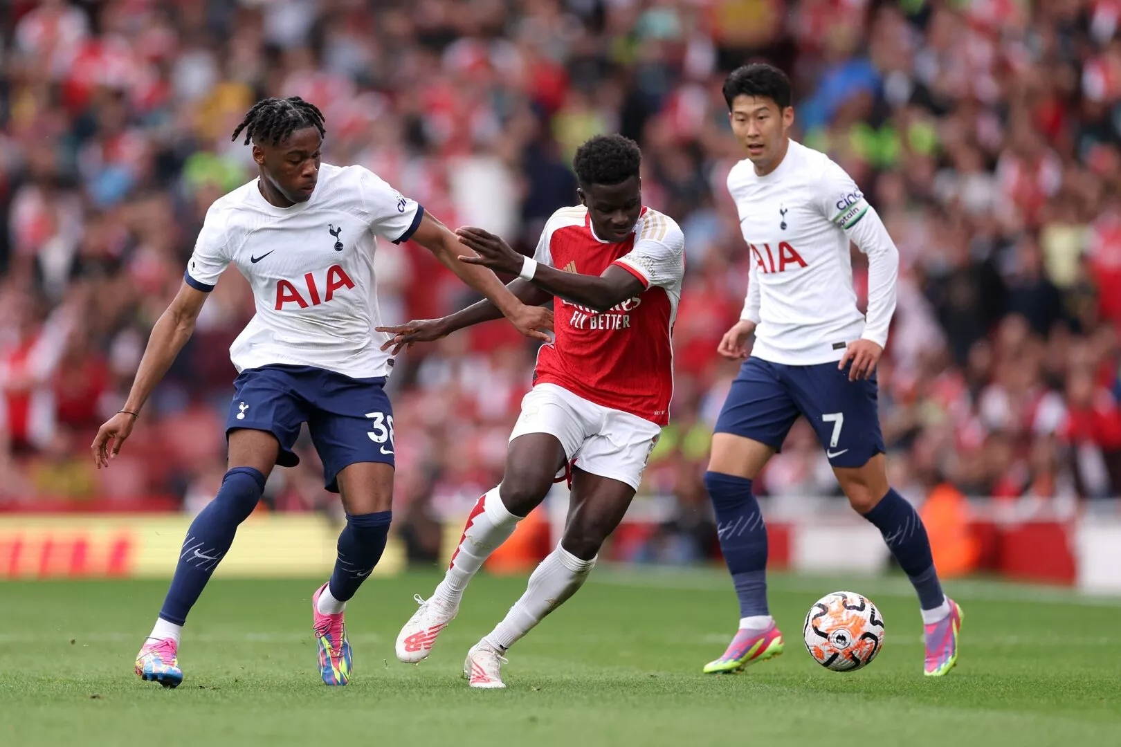 Arsenal held at home by Tottenham in season's first North London Derby