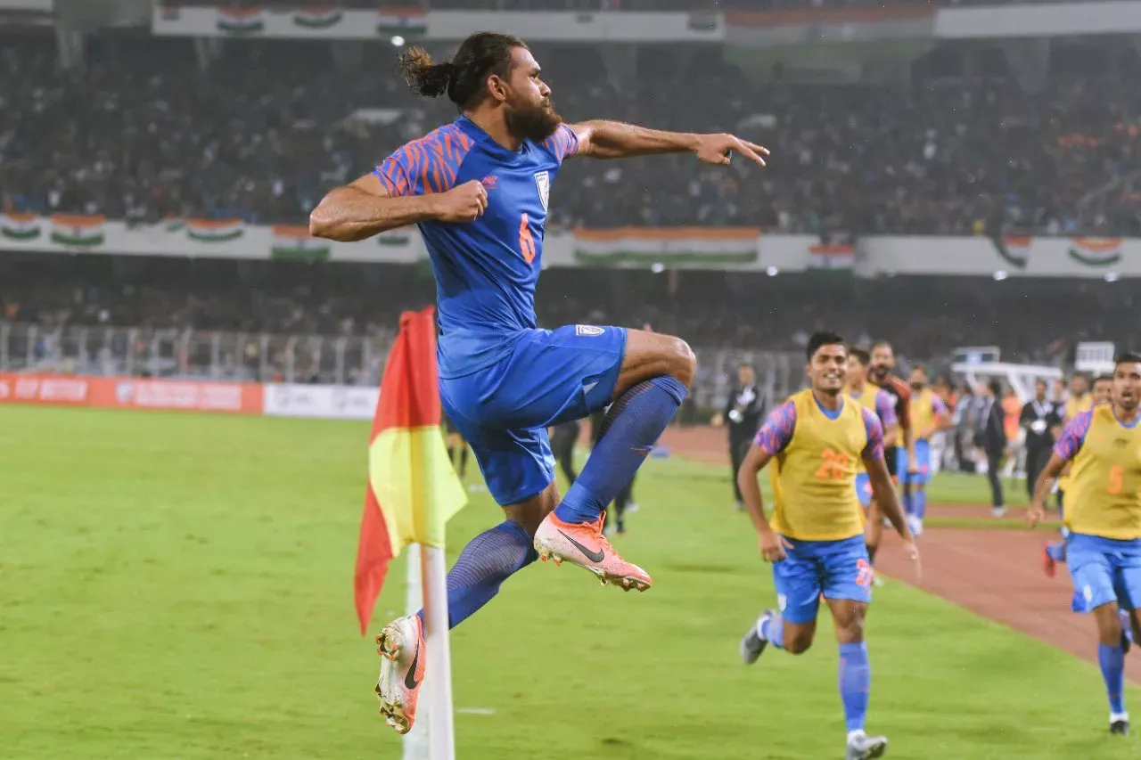INDIAN FOOTBALL TEAM INDIA FIFA WORLD CUP QUALIFIERS ADIL KHAN GOAL AGAINST BANGLADESH SALT LAKE STADIUM