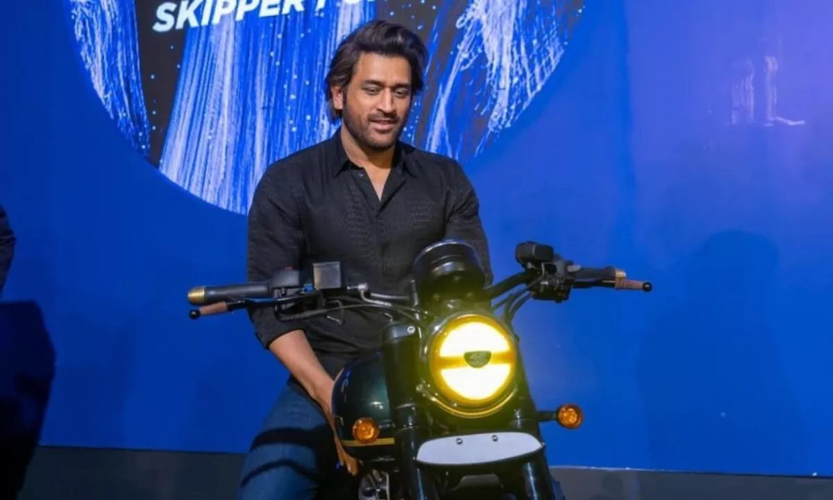 MS Dhoni brings home a customized Jawa chopper to his extensive motor vehicles collection