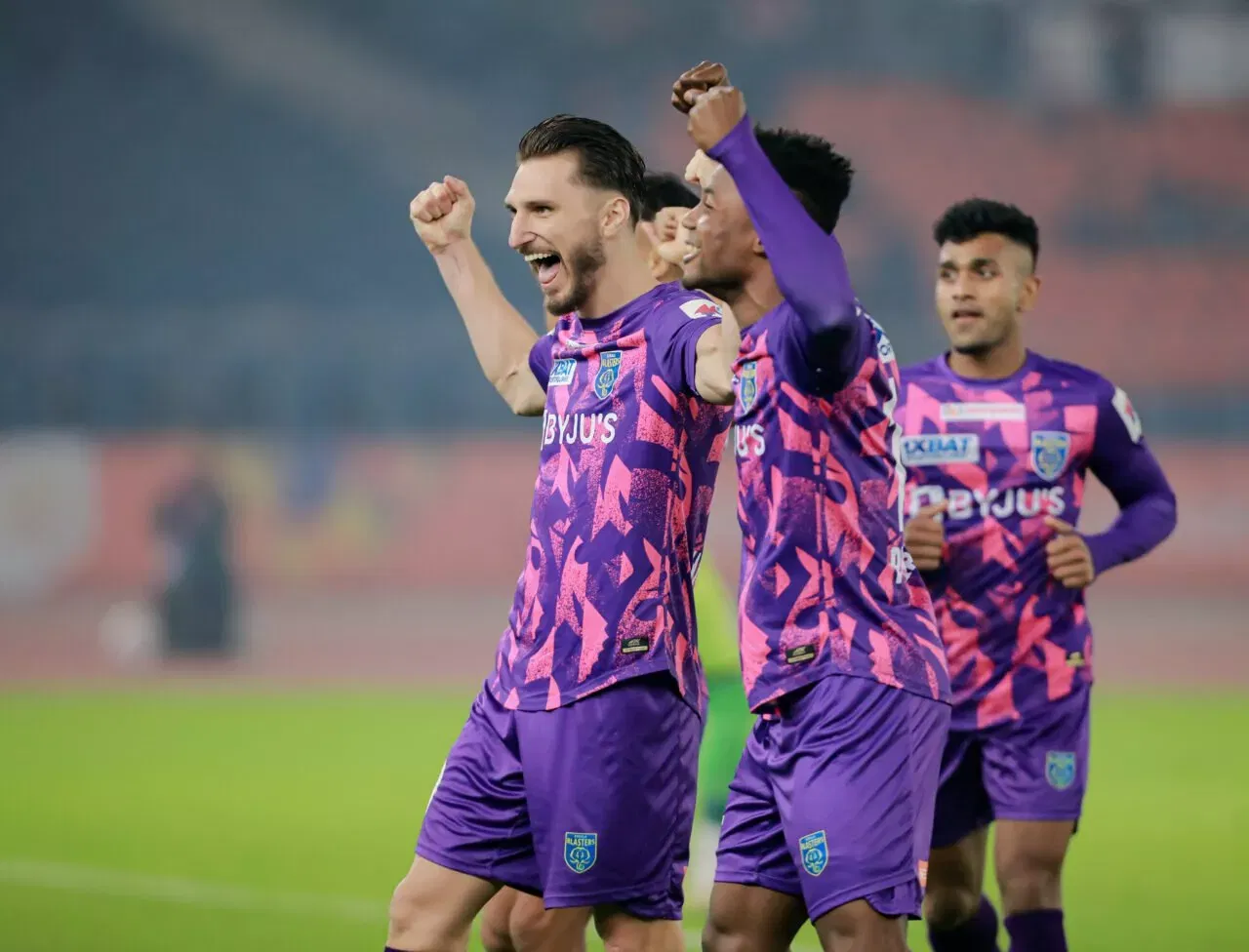Kerala Blasters edge past Punjab FC