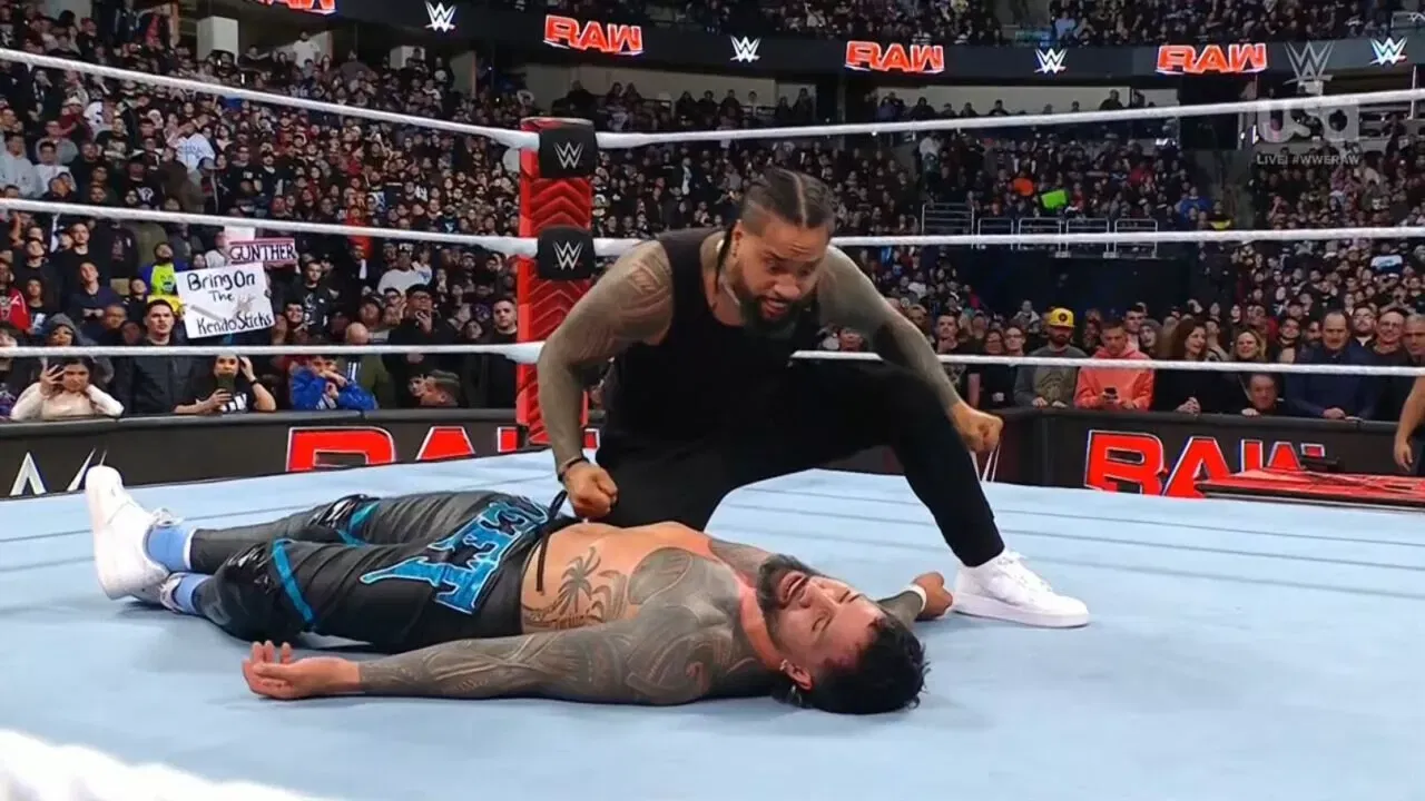 Jimmy Uso vs Jey Uso WWE Raw