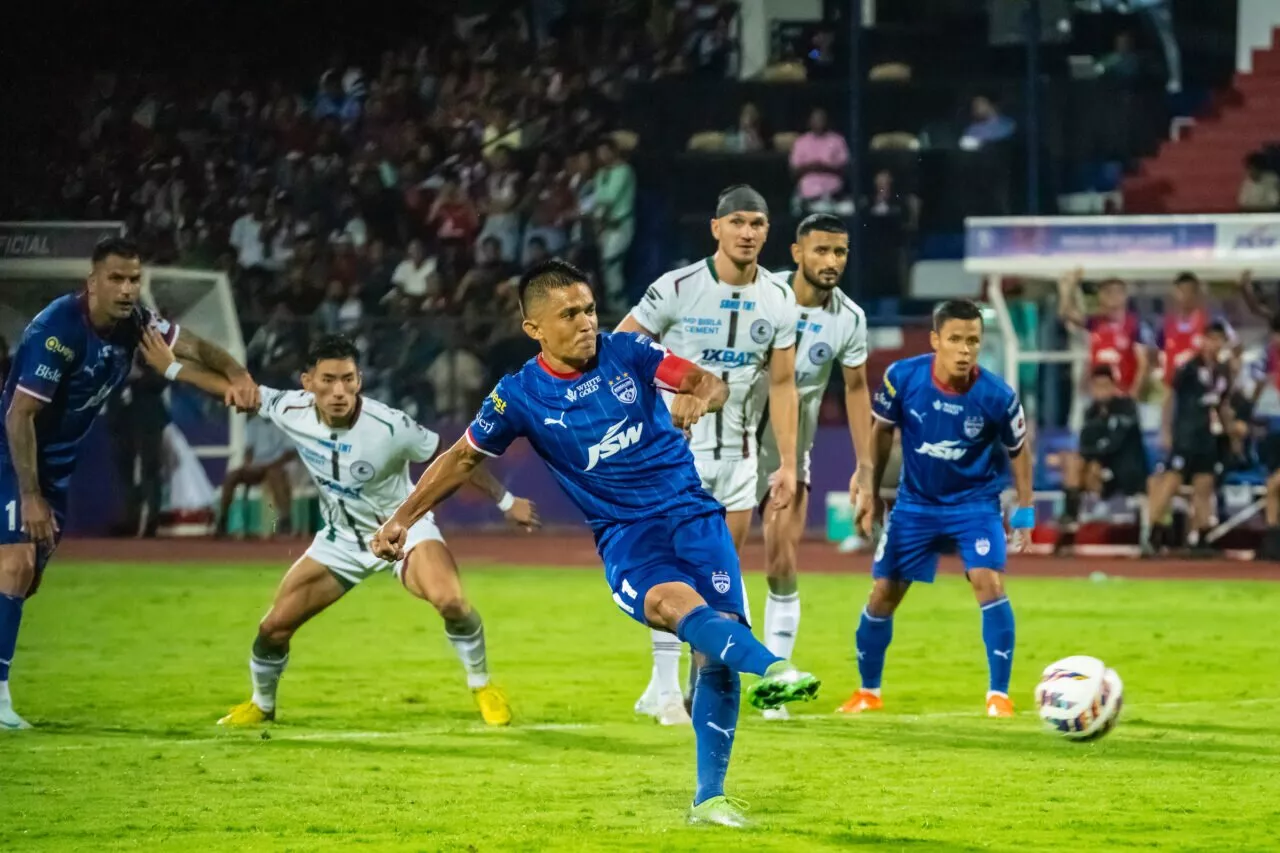 ISL 2024-25: Sunil Chhetri y Noah Sadao lideran el Equipo del Mes de septiembre