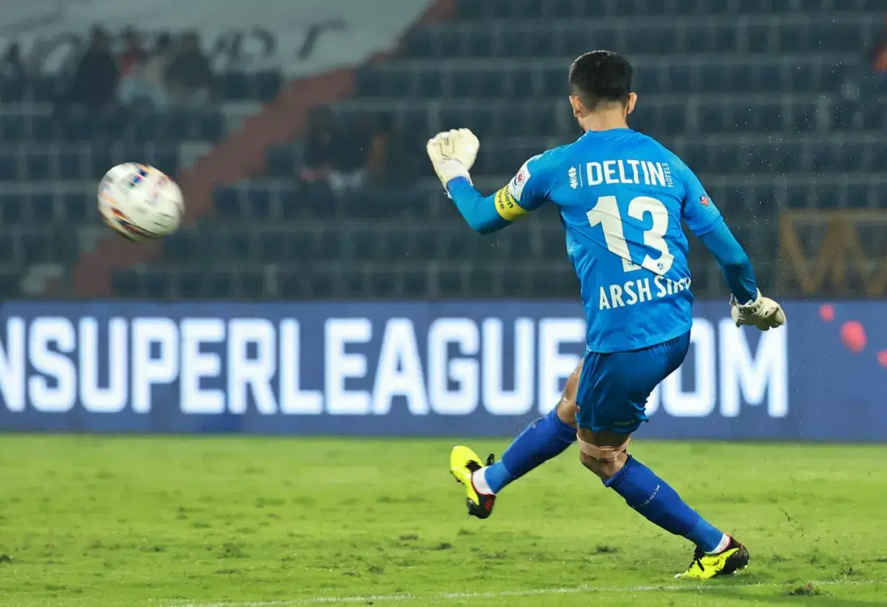 Exclusive: Hyderabad FC's Arshdeep Singh talks about Nizams, initial days of career, fans and more