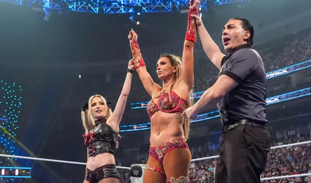 Alexa Bliss and Charlotte Flair WWE SmackDown Evolution