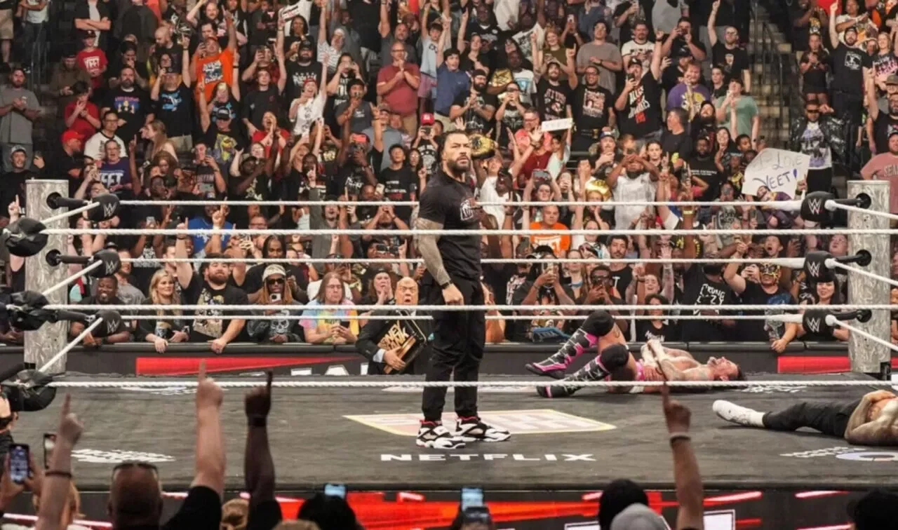 Roman Reigns WWE RAW