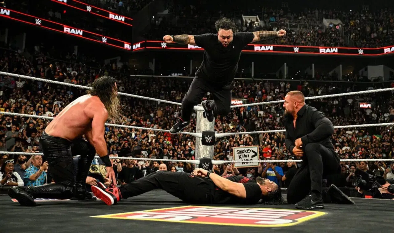 Bronson Reed Roman Reigns WWE RAW (1)