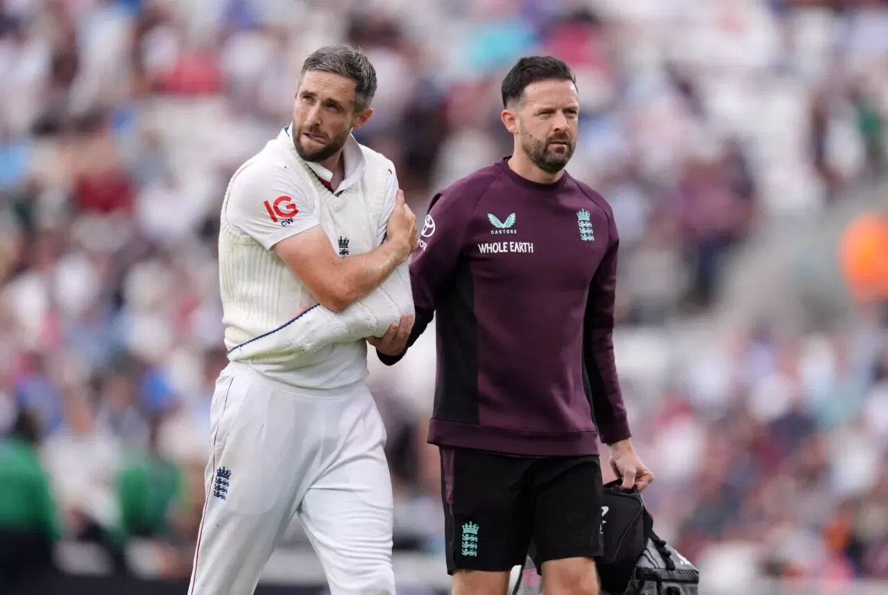 Chris Woakes shoulder injury