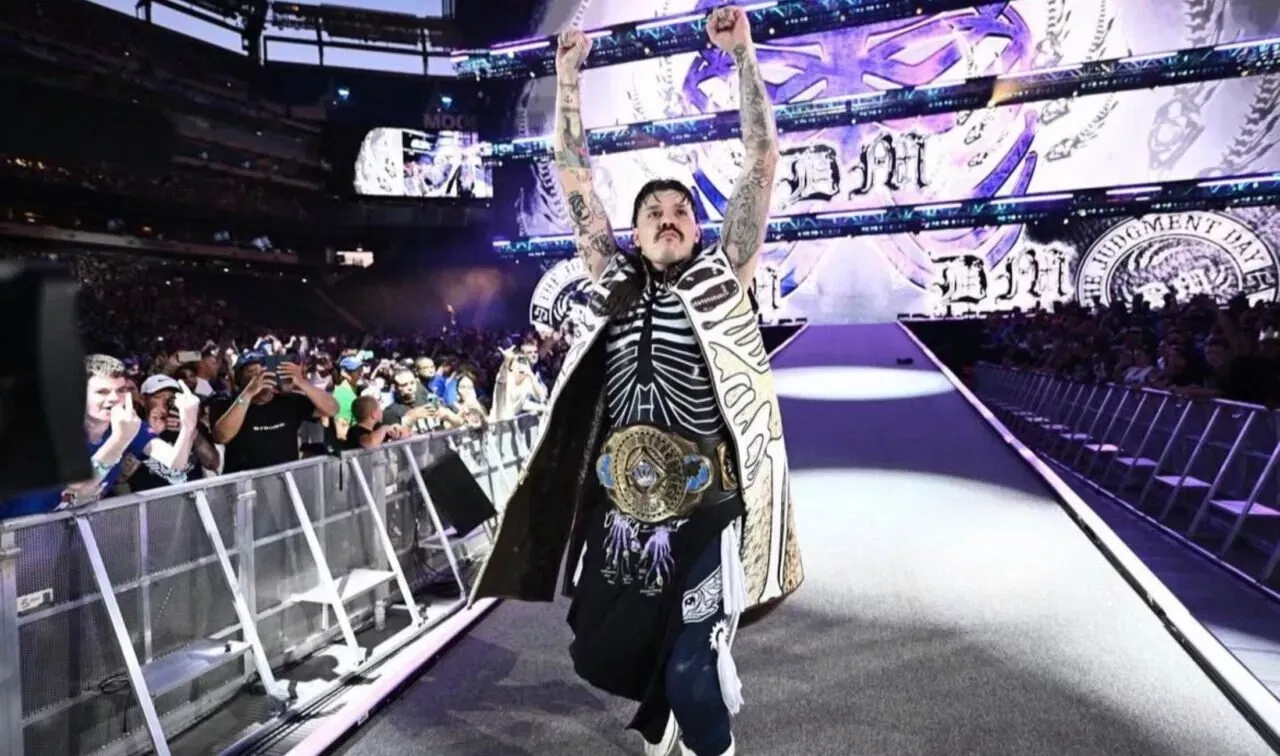 Dominik Mysterio WWE (1) AAA Triplemania