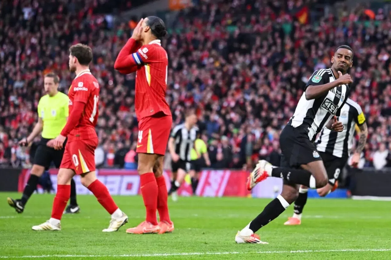 Día de la fecha límite de transferencia Alexander Isak de Newcastle United Liverpool Premier League