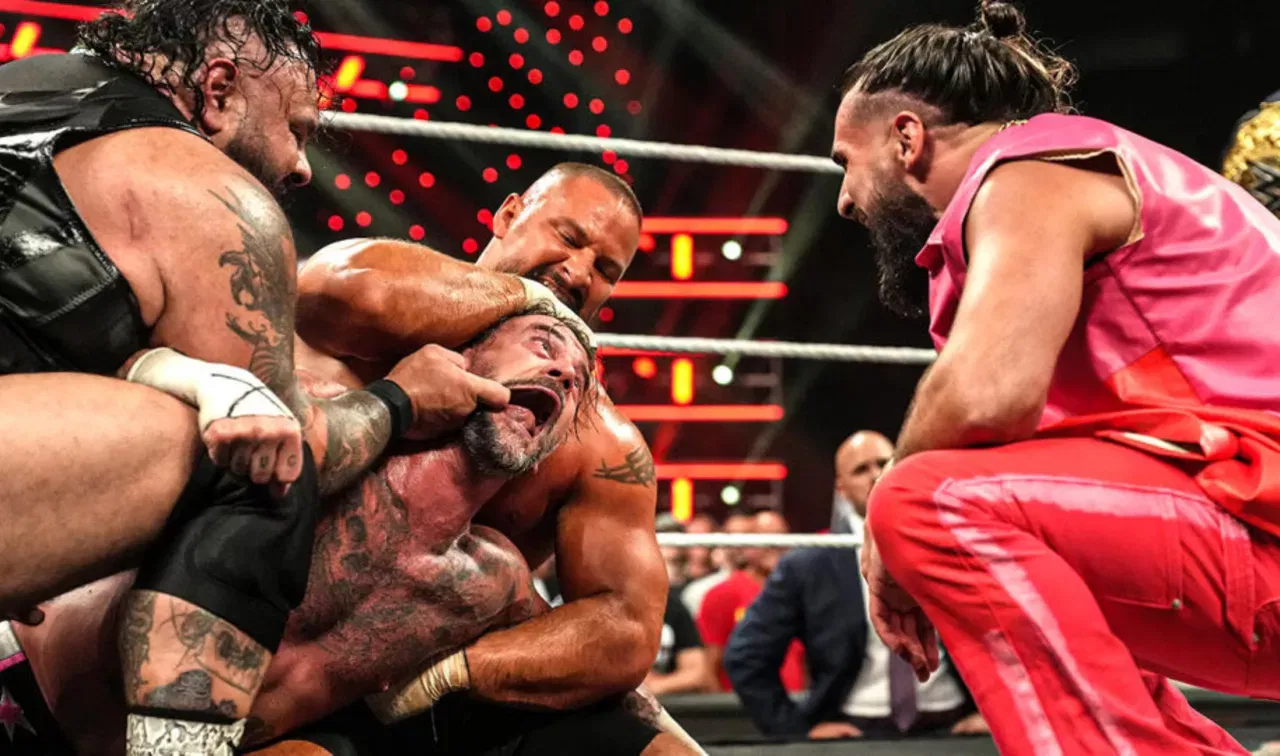 WWE RAW August 11 Results - CM Punk & Seth Rollins