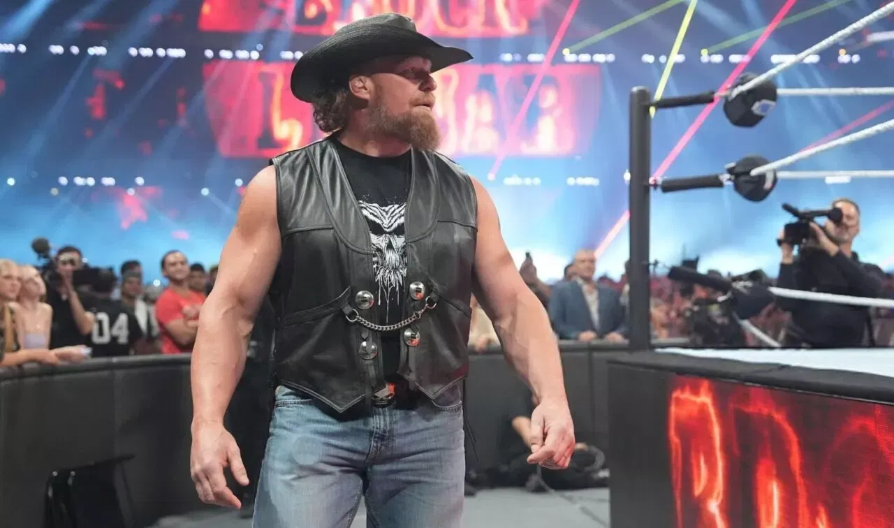 WWE SummerSlam Brock Lesnar SmackDown Clash in Paris