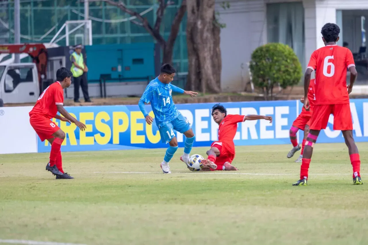 India Maldives Hammer untuk memulai pertahanan gelar kejuaraan Saff U17 mereka.