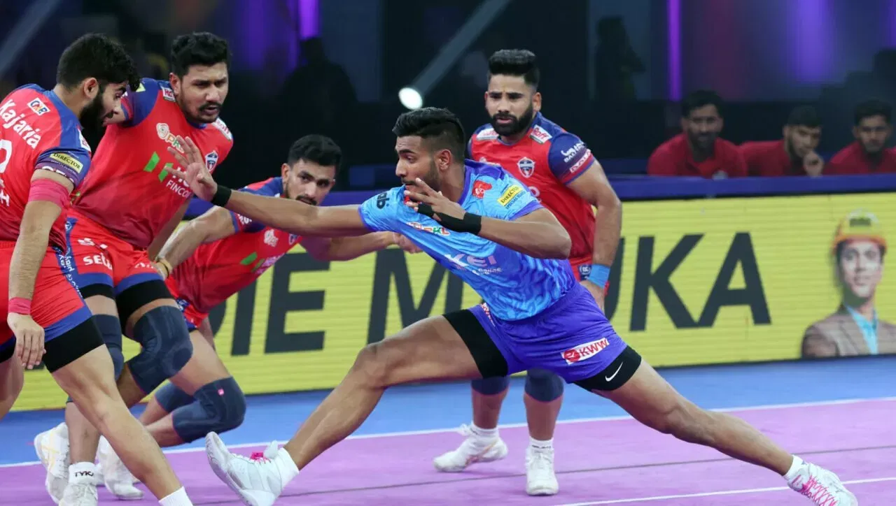 PKL 12: Devank Dalal's heroics help Bengal Warriorz conquer UP Yoddhas