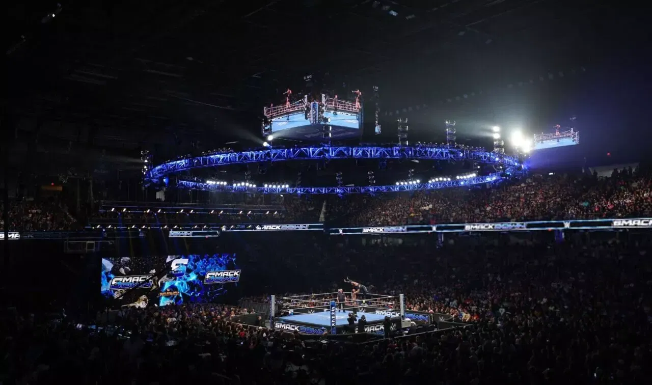 WWE SmackDown crowd