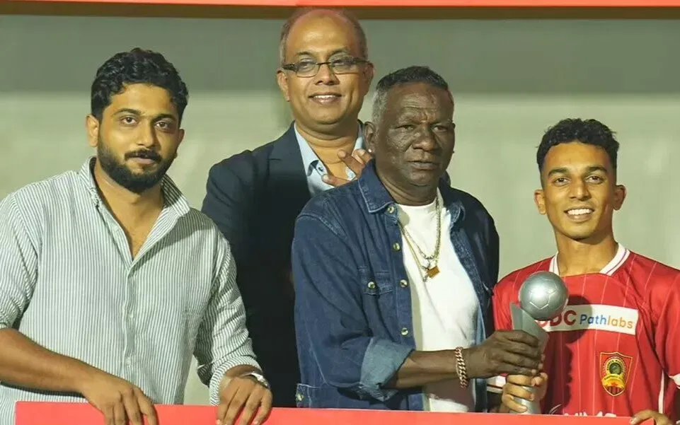 Sinan won the 2025 Super League Kerala Emerging player award.
