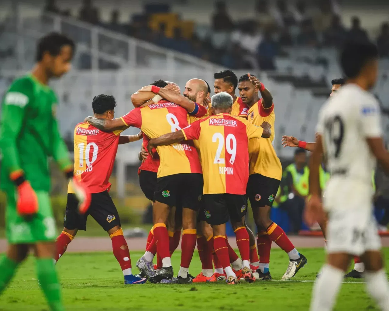 ISL 2025-26: East Bengal head coach Oscar Bruzon credits defense after 4-1 victory against SC Delhi