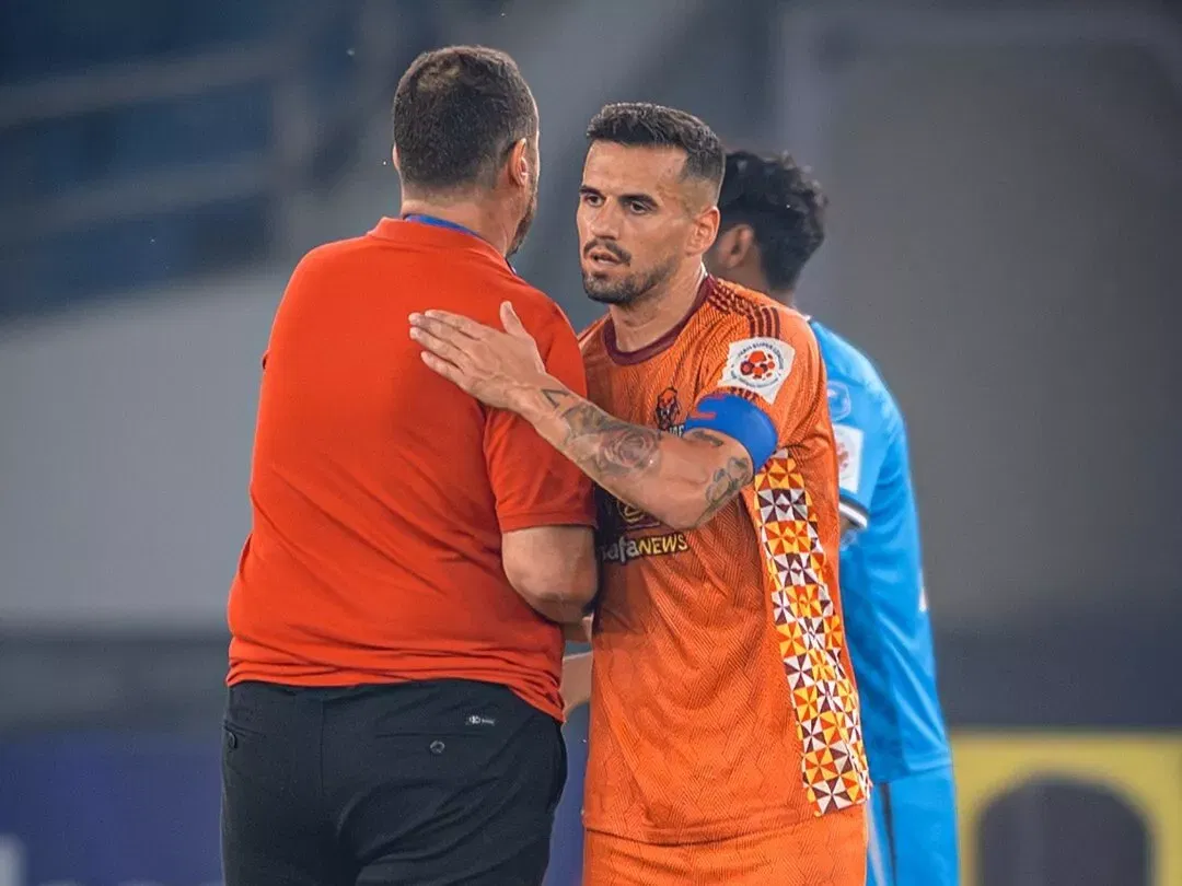 Lineups are out! 📝
NorthEast United FC and Jamshedpur FC name their starting XIs as they gear up for an exciting clash. ⚽🔥
#ISL #IndianFootball #Indiansuperleague #Football #NEUFCJFC