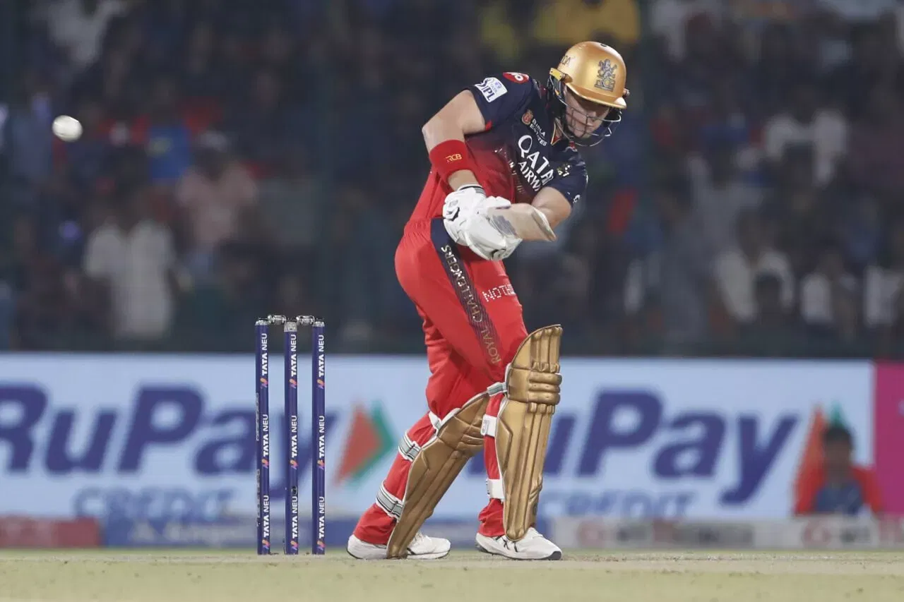Why did Jacob Bethell miss RCB vs SRH clash of IPL 2026?