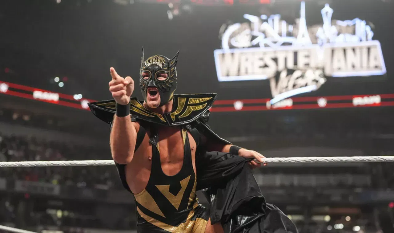 WWE Raw El Grande Americano