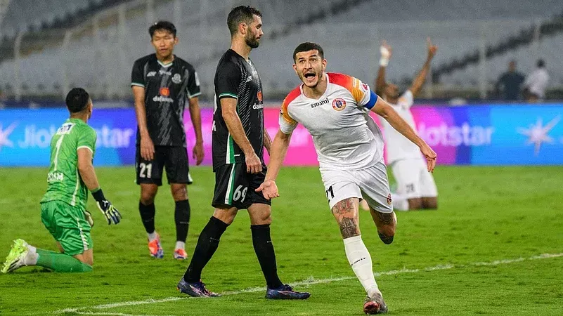 East Bengal vs Mohammedan SC in ISL.