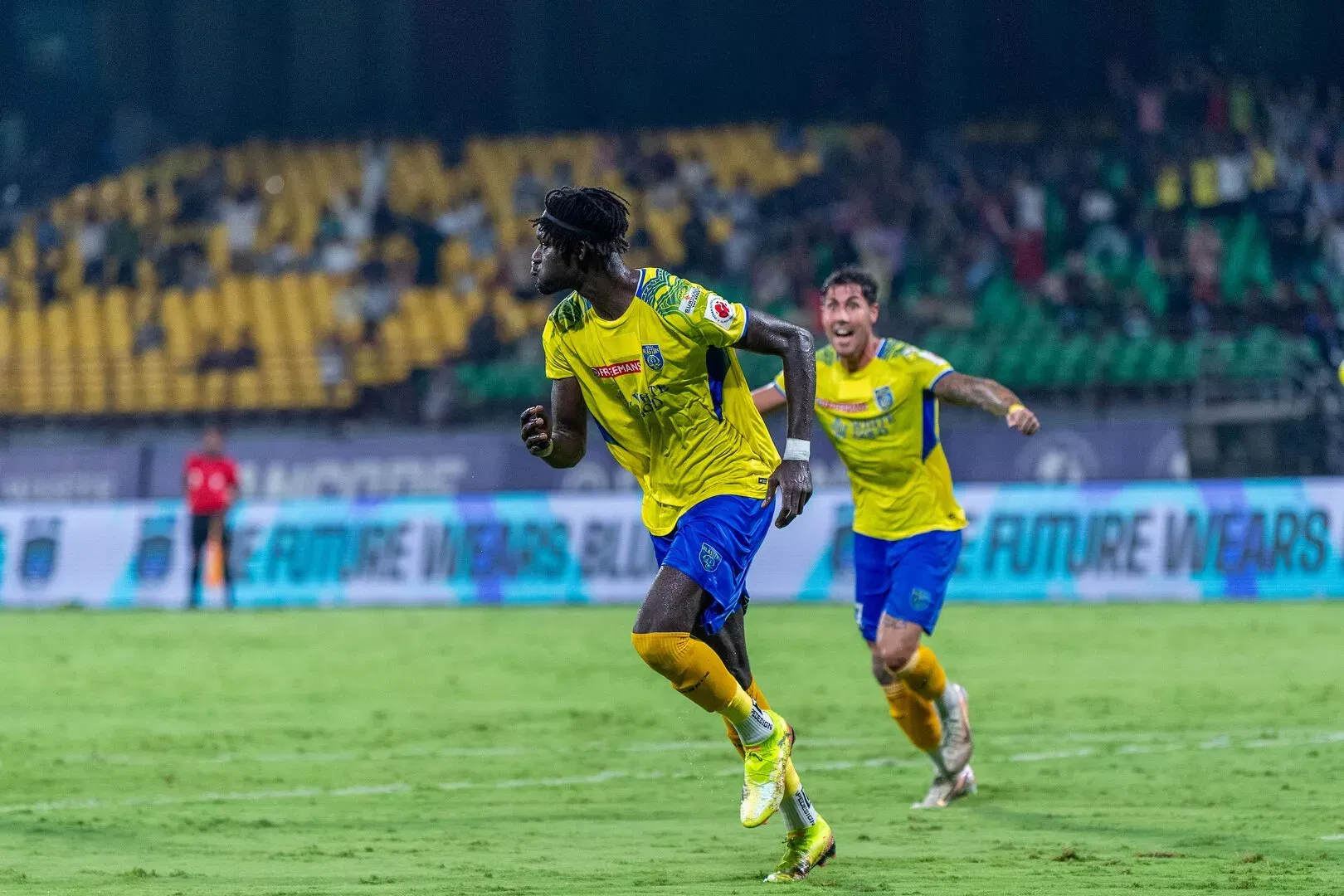 Kerala Blasters target to keep their unbeaten streak alive against the strong Jamshedpur FC