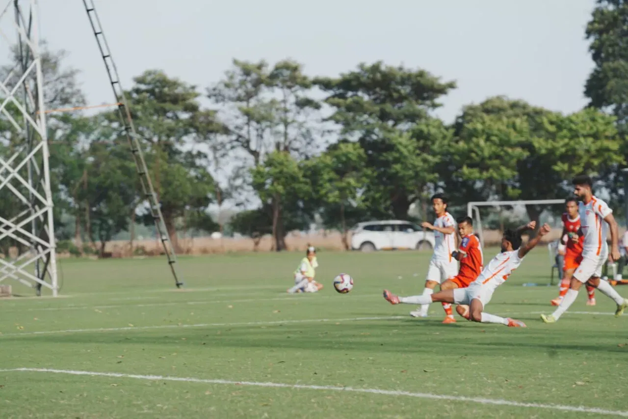 Shillong Lajong edged past Namdhari FC with a two-goal margin