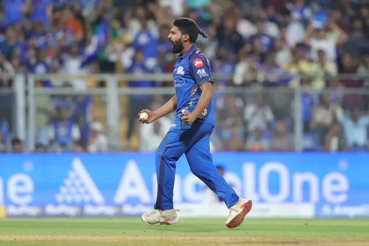 Raghu Sharma of Mumbai Indians