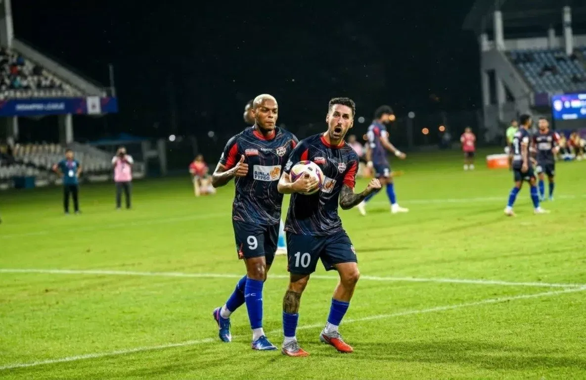 Hugo Diaz is in action for Diamond Harbour FC