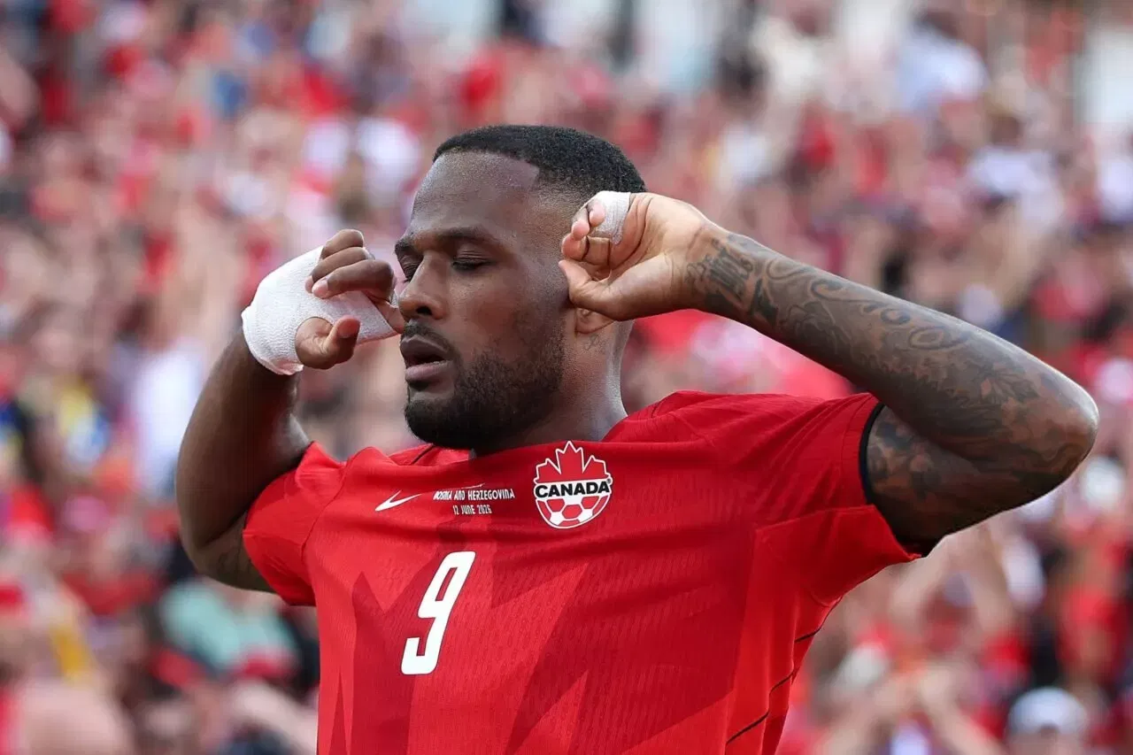 Cyle Larin Canada FIFA World Cup