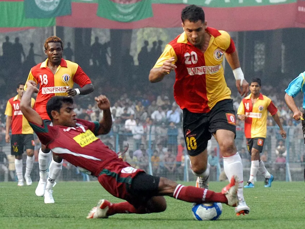 שחקנים שעברו ישירות בין מזרח בנגל ל-Mohun Bagan SG ft: Sayan Banerjee, Katsumi Yusa