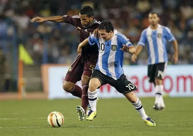 Biggest national football teams to have played in India